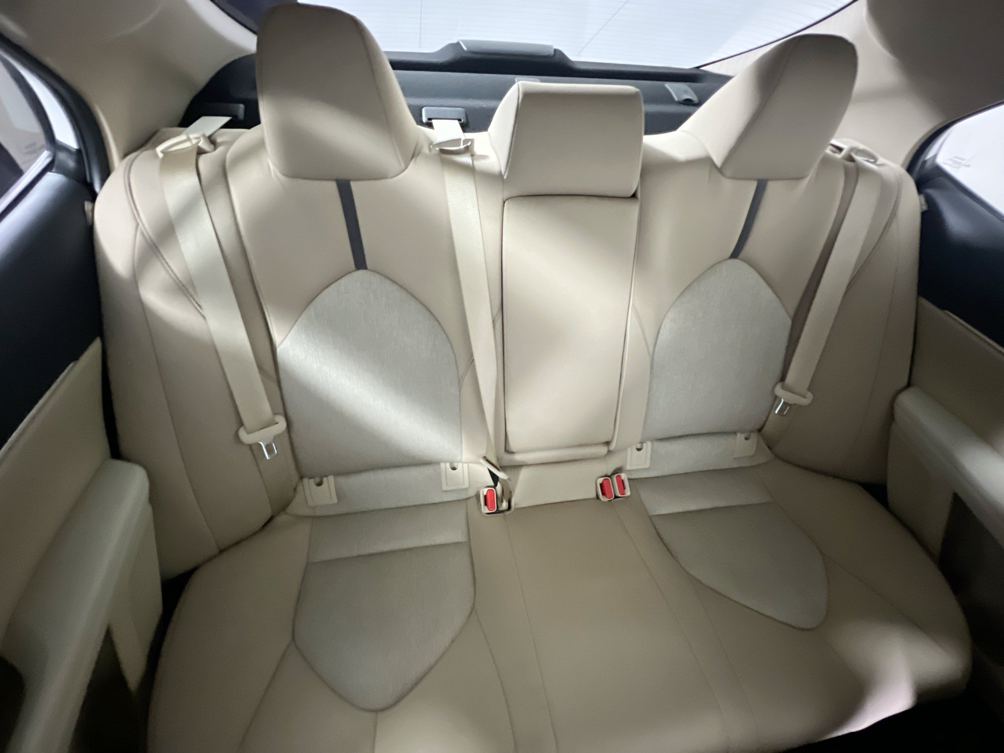 Used 2024 Toyota Camry LE w/ Convenience Package FWD image 33