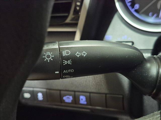 Used 2021 Toyota Camry LE FWD image 17