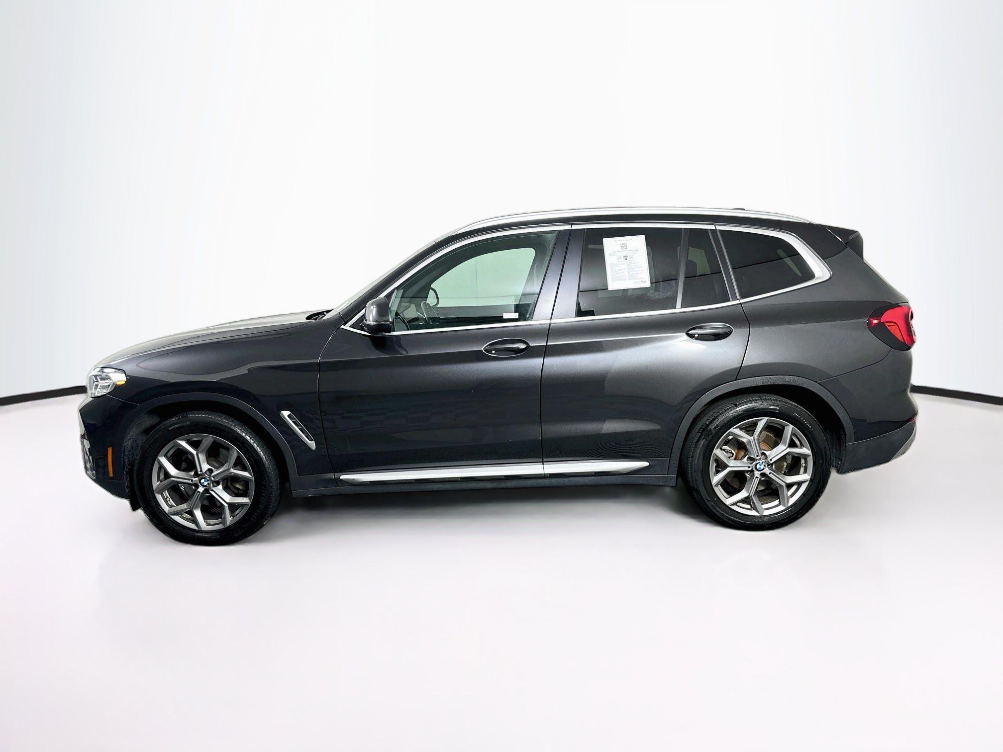 Used 2024 BMW X3 xDrive30i AWD/4WD image 4