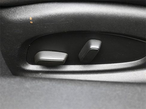 Used 2016 Chevrolet Camaro LT image 31