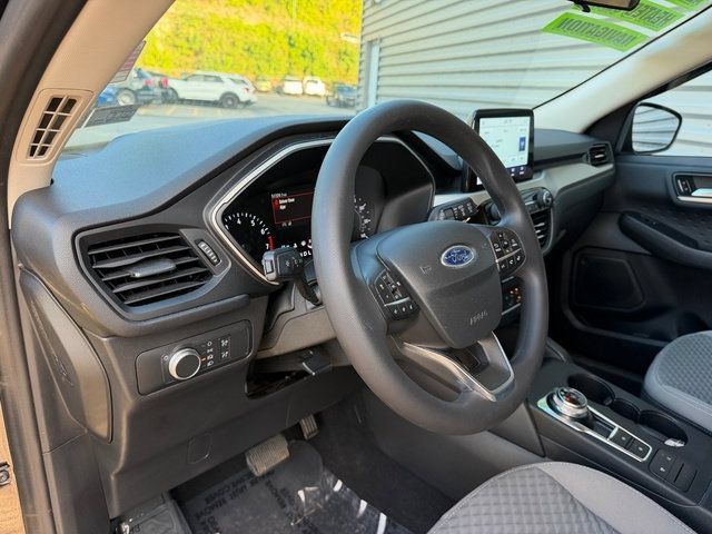 Used 2020 Ford Escape SE AWD/4WD image 16