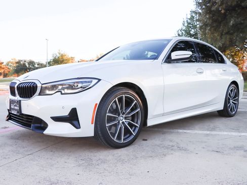Used 2019 BMW 330i Sedan w/ Convenience Package image 3