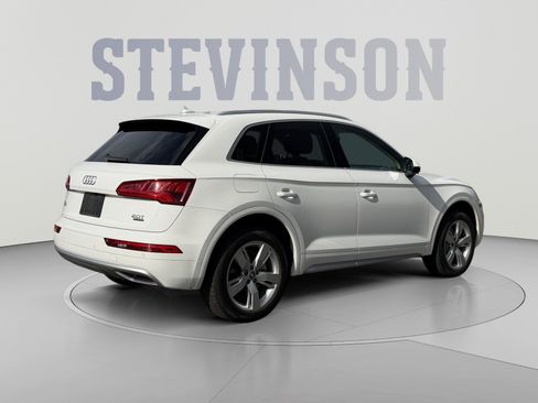 Used 2018 Audi Q5 2.0T Premium Plus w/ Premium Plus Package AWD/4WD image 5
