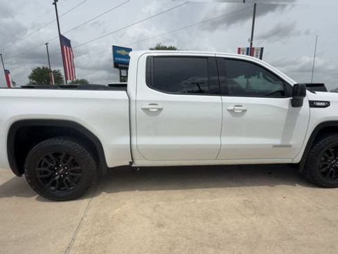 Used 2024 GMC Sierra 1500 Elevation AWD/4WD image 9