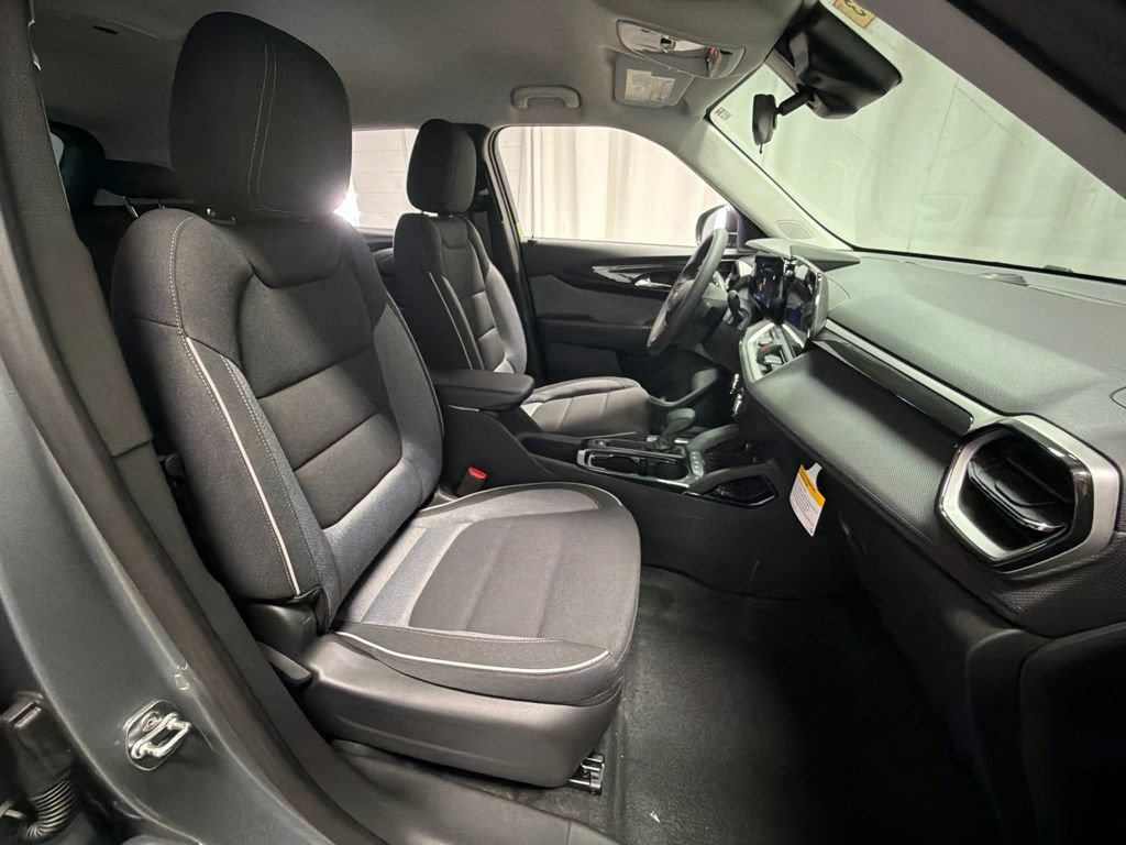 New 2026 Chevrolet TrailBlazer LS w/ LS Convenience Package AWD/4WD image 30