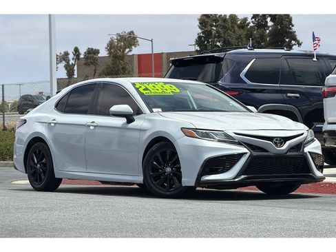 Used 2023 Toyota Camry LE FWD image 1
