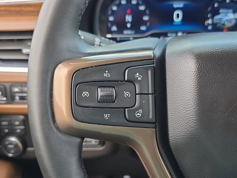 Used 2024 Chevrolet Tahoe High Country AWD/4WD image 23