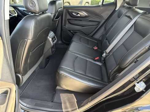 Used 2021 GMC Terrain SLT w/ Infotainment Package II FWD image 16