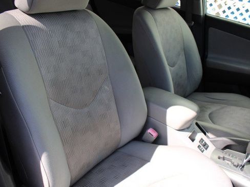 Used 2012 Toyota RAV4 FWD w/ Value Pkg image 27