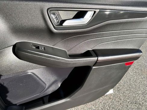 Used 2024 Ford Escape ST-Line Elite image 10