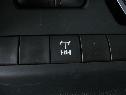 New 2025 Toyota Tacoma TRD Off-Road image 16