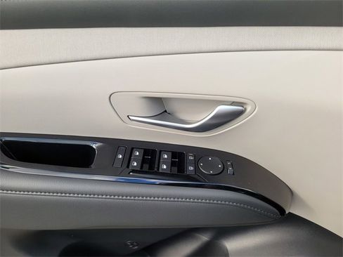 New 2026 Hyundai Tucson Limited image 16