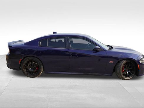 Used 2016 Dodge Charger R/T Scat Pack w/ Beats Audio Group RWD image 2