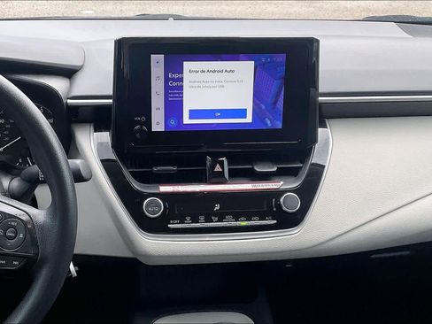 Used 2025 Toyota Corolla LE image 7