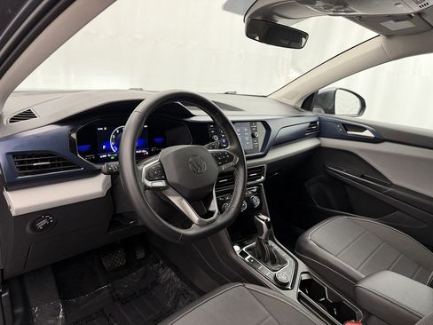 Used 2023 Volkswagen Taos SE image 8