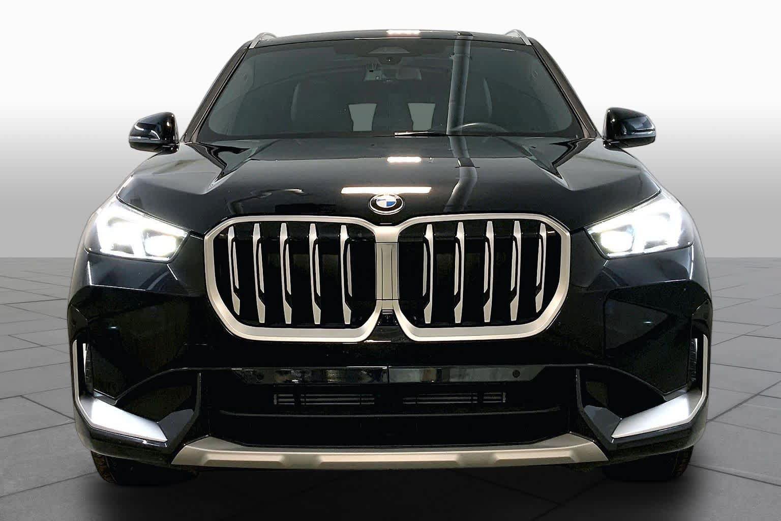 Used 2026 BMW X1 xDrive28i AWD/4WD image 3