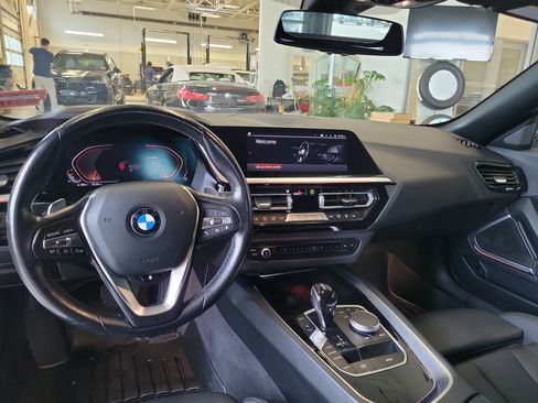 Used 2022 BMW Z4 sDrive30i w/ Driving Assistance Package RWD image 17