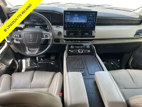 Used 2023 Lincoln Navigator Reserve RWD image 19