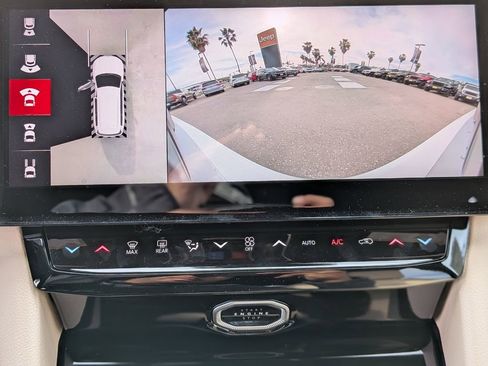 New 2026 Jeep Grand Cherokee L Limited w/ Luxury Tech Group II image 21