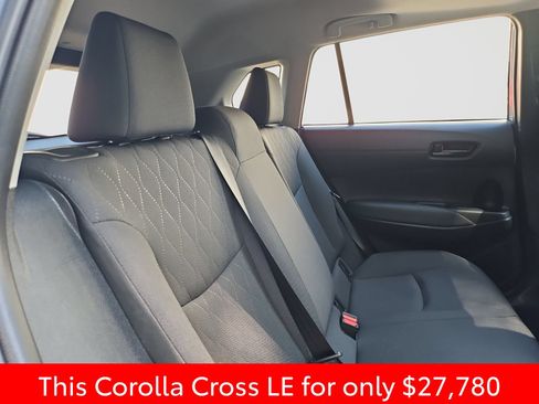 Used 2024 Toyota Corolla Cross LE w/ Moonroof Package AWD/4WD image 45