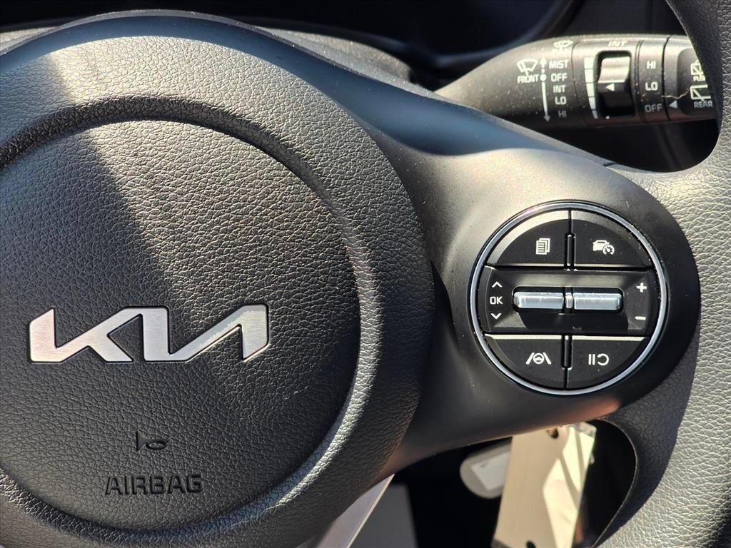 Used 2024 Kia Soul LX FWD image 16