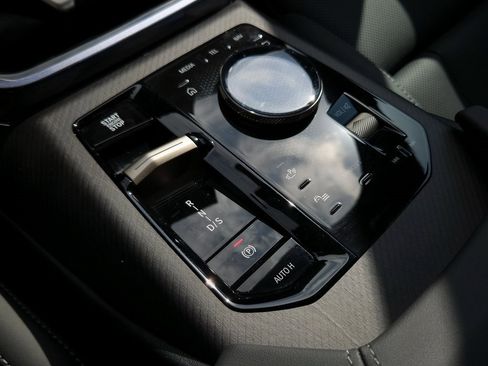 Used 2025 BMW X3 xDrive30i w/ Convenience Package image 16