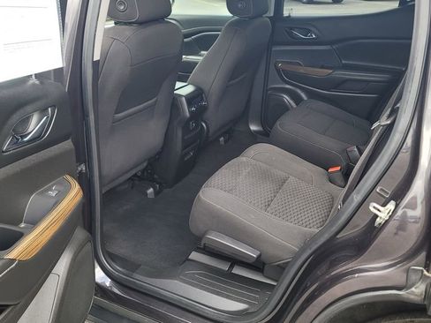 Used 2019 GMC Acadia SLE FWD image 25