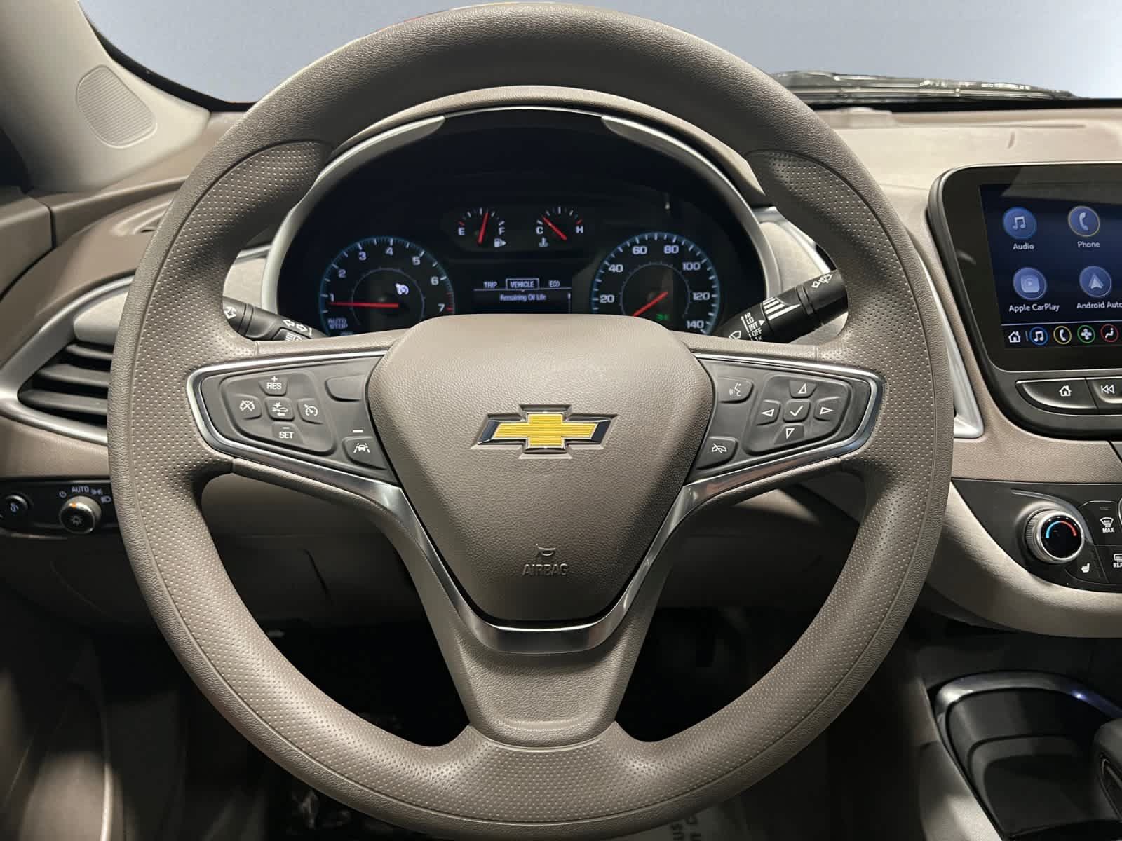 Used 2025 Chevrolet Malibu LT FWD image 17
