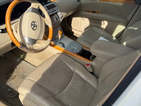 Used 2007 Toyota Avalon Limited image 9