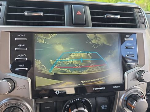 Used 2020 Toyota 4Runner SR5 Premium AWD/4WD image 27