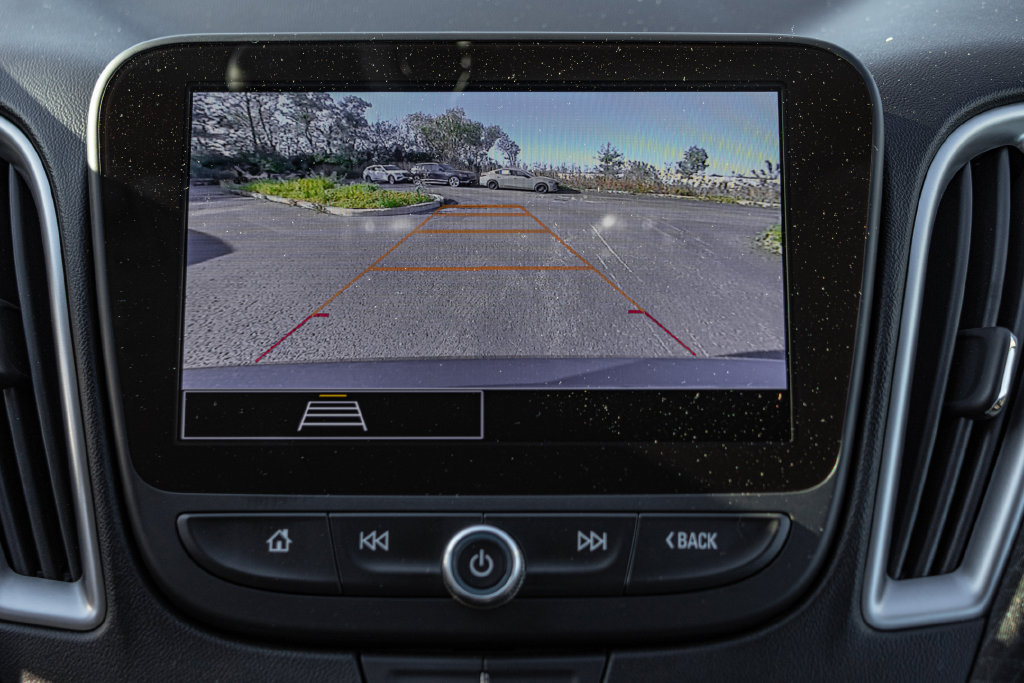 Used 2025 Chevrolet Malibu RS FWD image 17