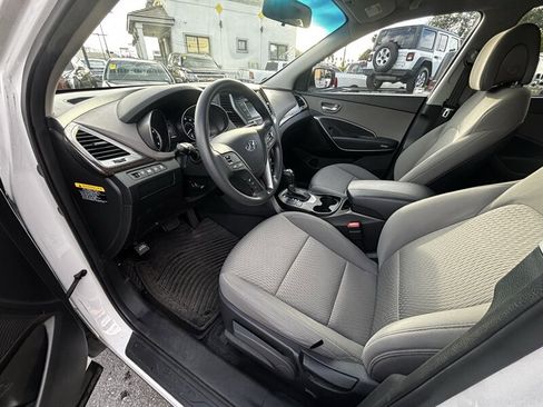 Used 2018 Hyundai Santa Fe Sport image 14