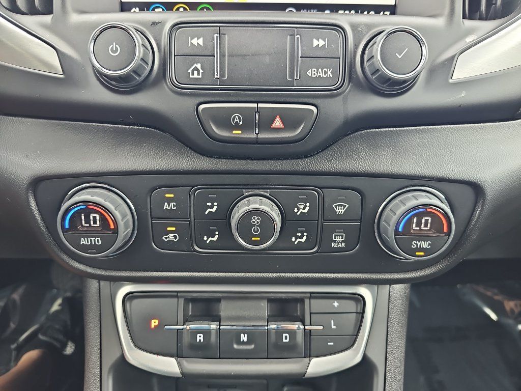 Used 2022 GMC Terrain SLT w/ Infotainment Package II FWD image 24