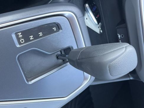 Used 2025 Subaru Crosstrek 2.0i Premium image 23