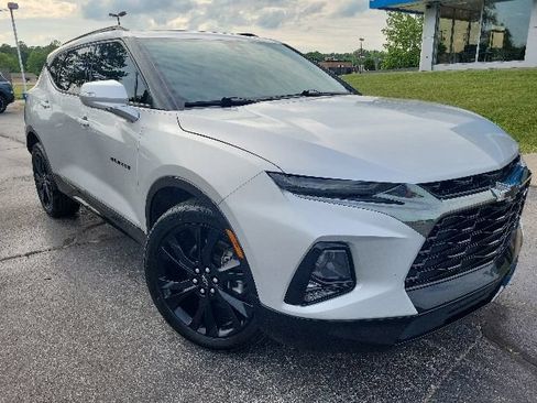 Used 2022 Chevrolet Blazer RS w/ Enhanced Convenience Package AWD/4WD image 2