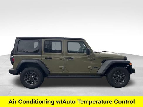 Used 2025 Jeep Wrangler Sport S image 8