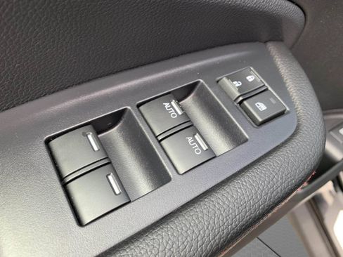 Certified 2024 Honda Ridgeline Black Edition image 12