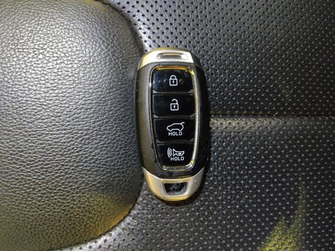 Used 2020 Hyundai Santa Fe SEL w/ Convenience + Premium Package FWD image 32