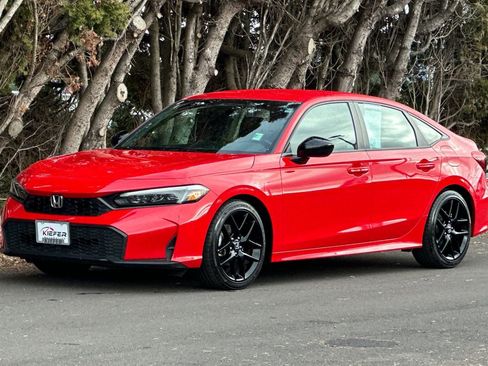 Used 2025 Honda Civic Sport image 8