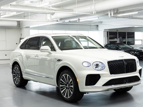 New 2026 Bentley Bentayga AWD/4WD image 6