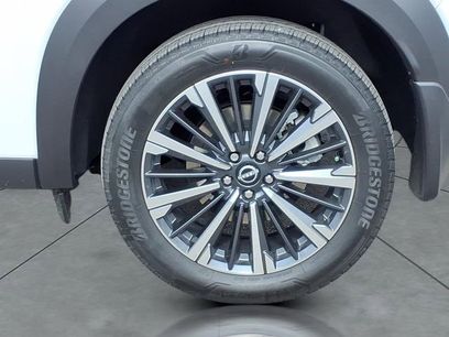 New 2026 Nissan Pathfinder Platinum