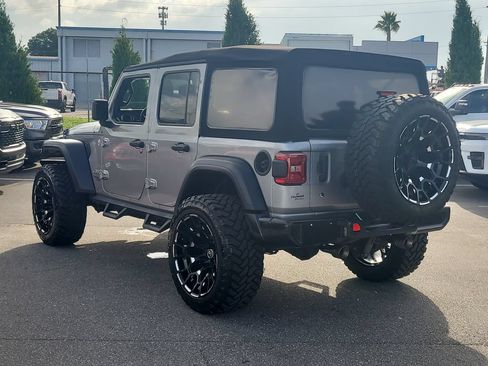 Used 2019 Jeep Wrangler Unlimited Sport S AWD/4WD image 3