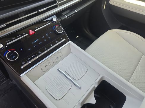 Used 2025 Hyundai Santa Fe SEL AWD/4WD image 24