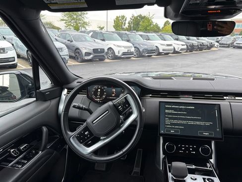 Used 2023 Land Rover Range Rover SE AWD/4WD image 15