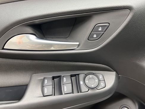 New 2026 Buick Envista Avenir image 7