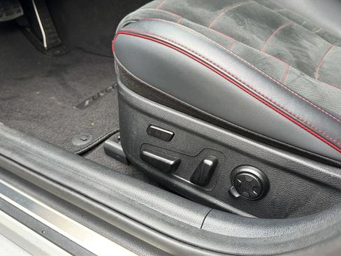Used 2023 Kia Stinger GT2 w/ Option Group 015 RWD image 20