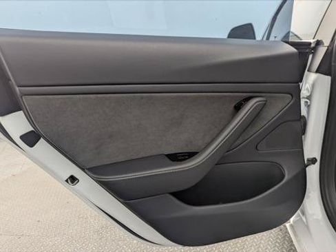 Used 2019 Tesla Model 3 Long Range RWD image 14