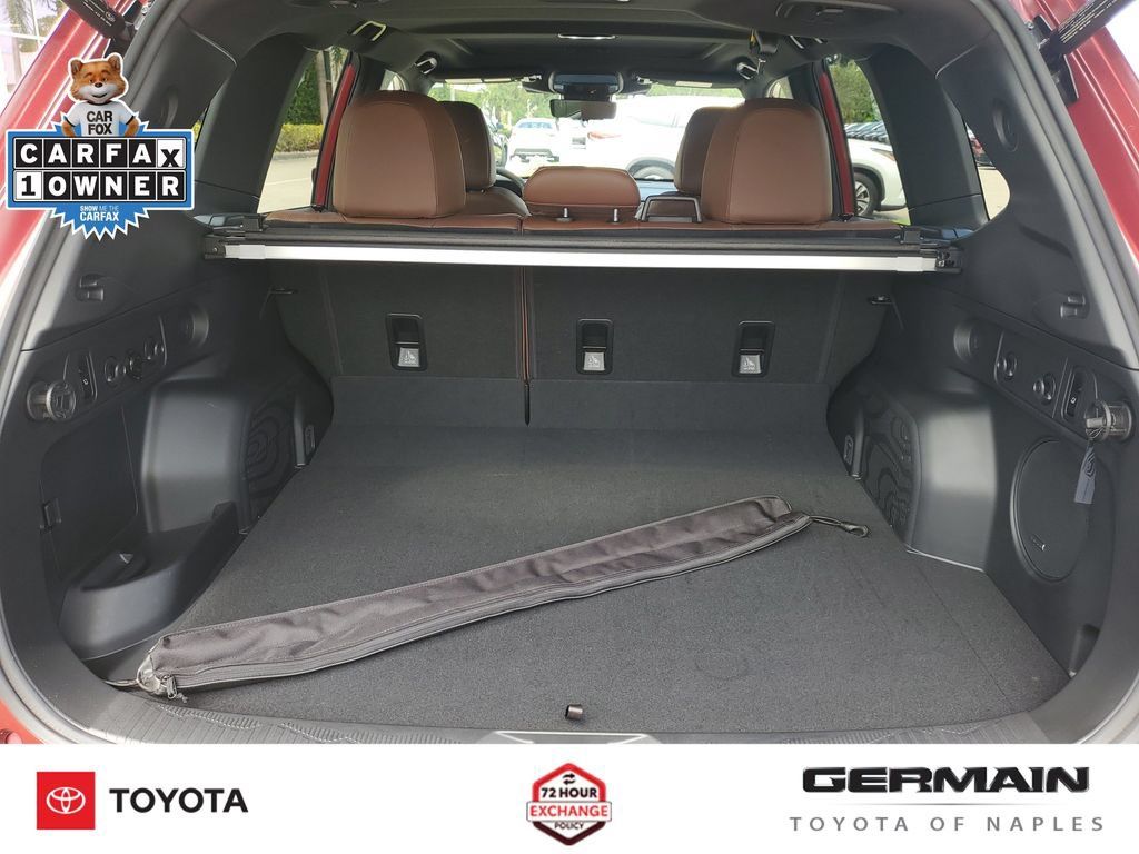 Used 2025 Subaru Forester Touring AWD/4WD image 24