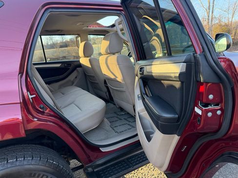 Used 2008 Toyota 4Runner SR5 image 26