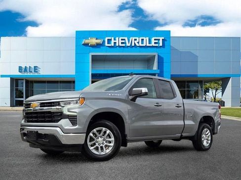 Used 2024 Chevrolet Silverado 1500 LT RWD image 22